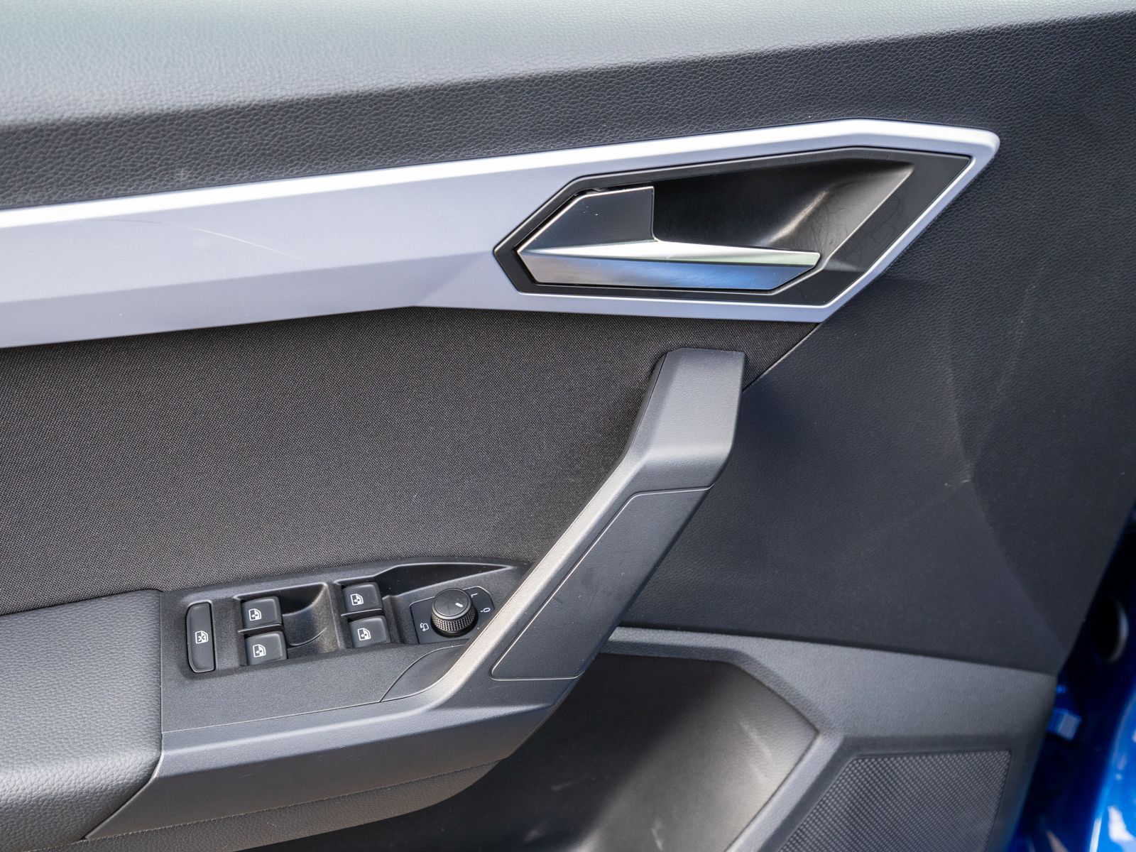 Fahrzeugabbildung SEAT Arona FR-Line 1.0 TSI LED Navi RFK ACC PDC SHZ