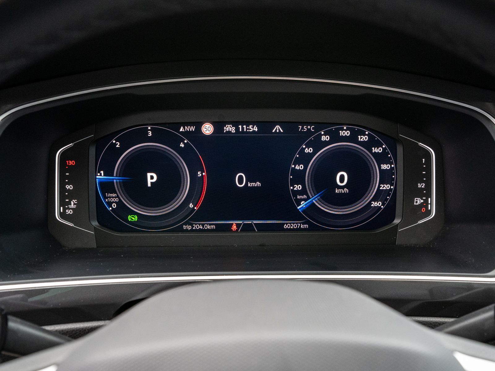 Fahrzeugabbildung Volkswagen Tiguan Allspace Elegance 4M 2.0 TDI DSG LED PANO