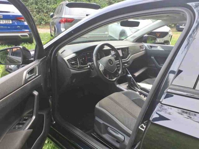 Fahrzeugabbildung Volkswagen Polo Highline 1.0 TSI DSG LED Navi PDC SHZ