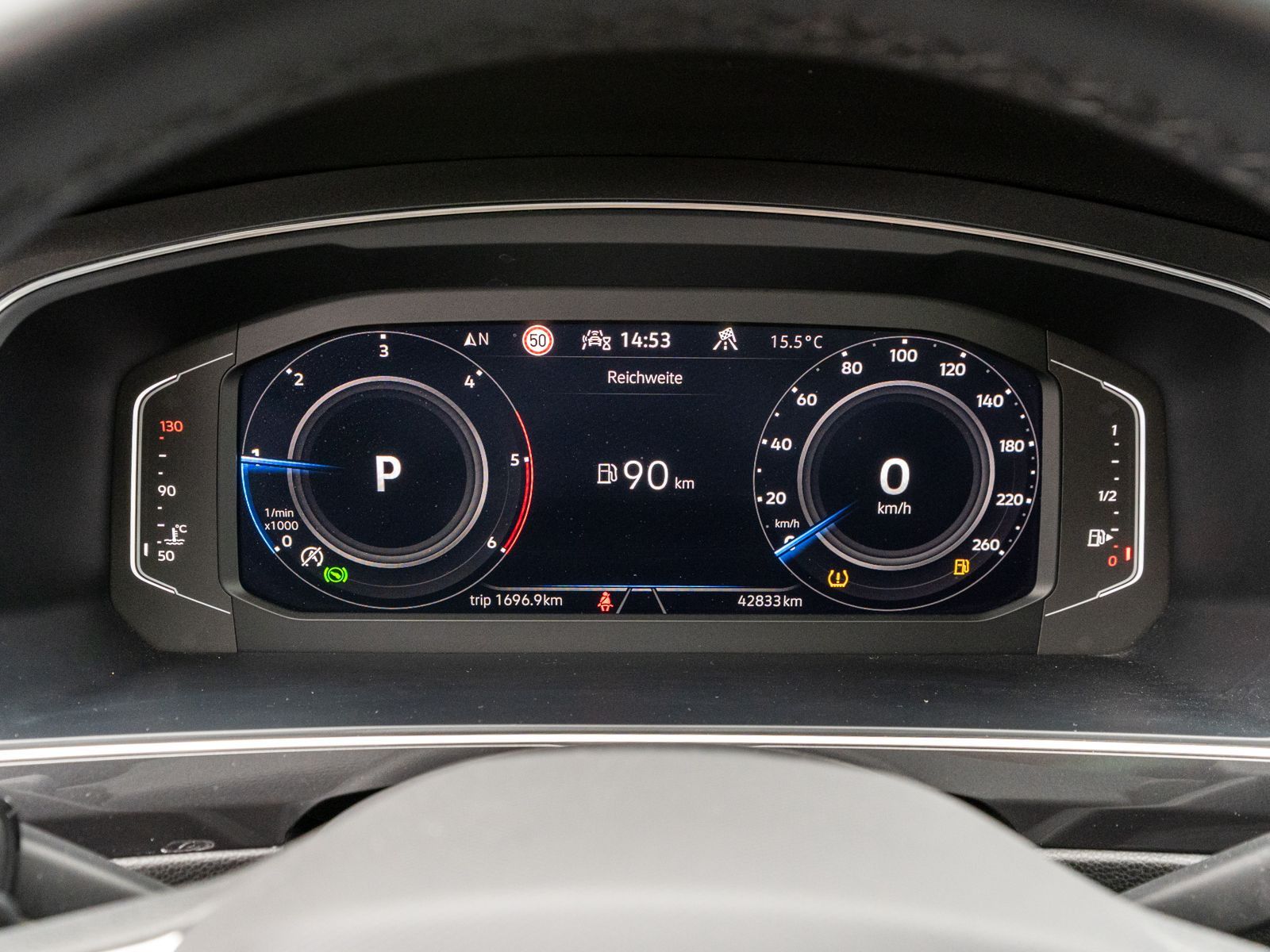 Fahrzeugabbildung Volkswagen Tiguan Allspace Life 4M 2.0TDI DSG 360° PANO AHK