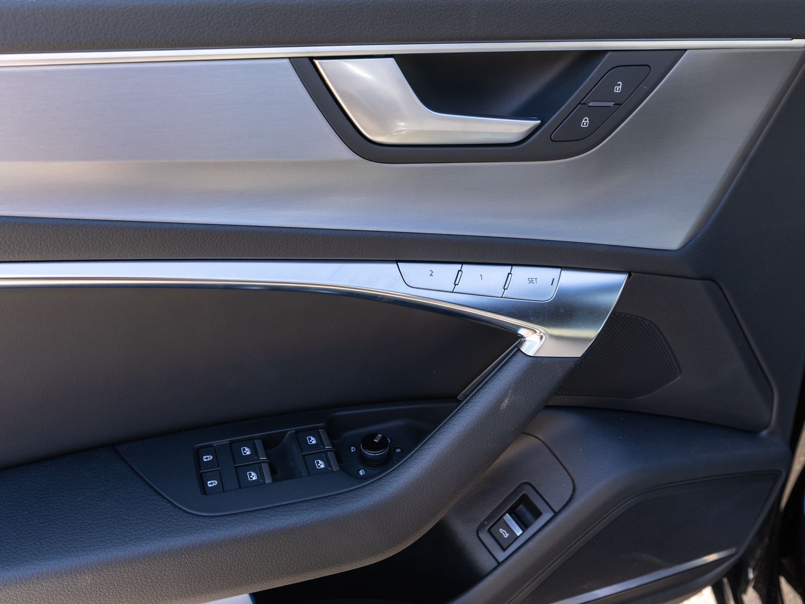 Fahrzeugabbildung Audi A6 Avant S line 40TDI quatt Stronic LED Navi B&O