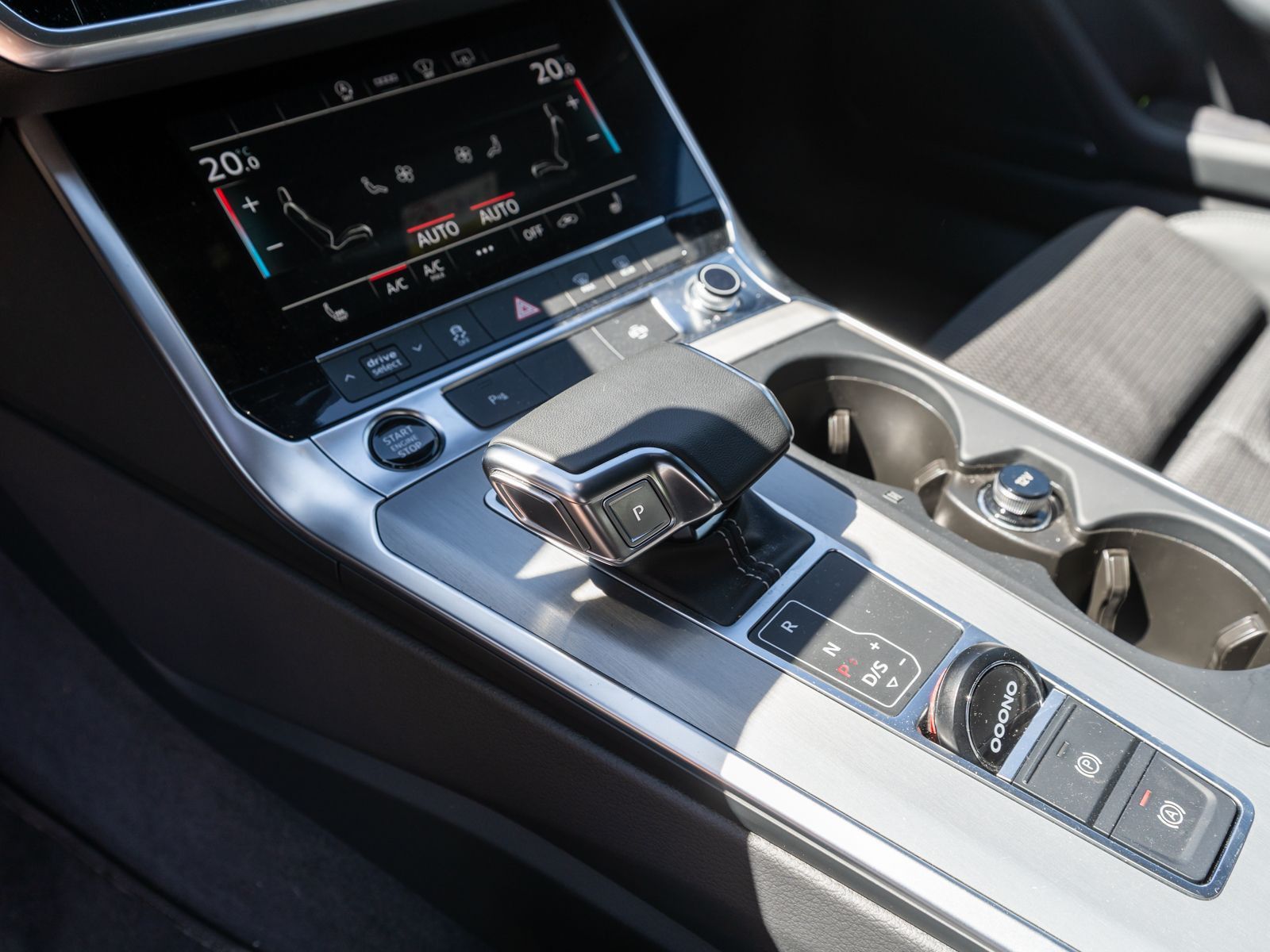 Fahrzeugabbildung Audi A6 Avant S line 40TDI quatt Stronic LED Navi B&O