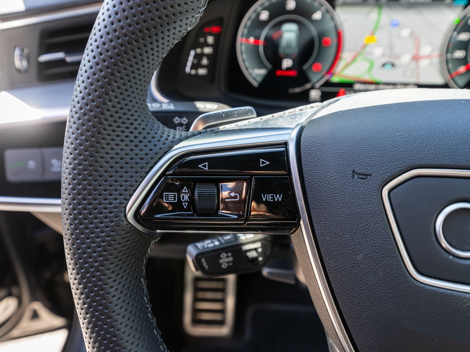 Fahrzeugabbildung Audi A6 Avant S line 40TDI quatt Stronic LED Navi B&O