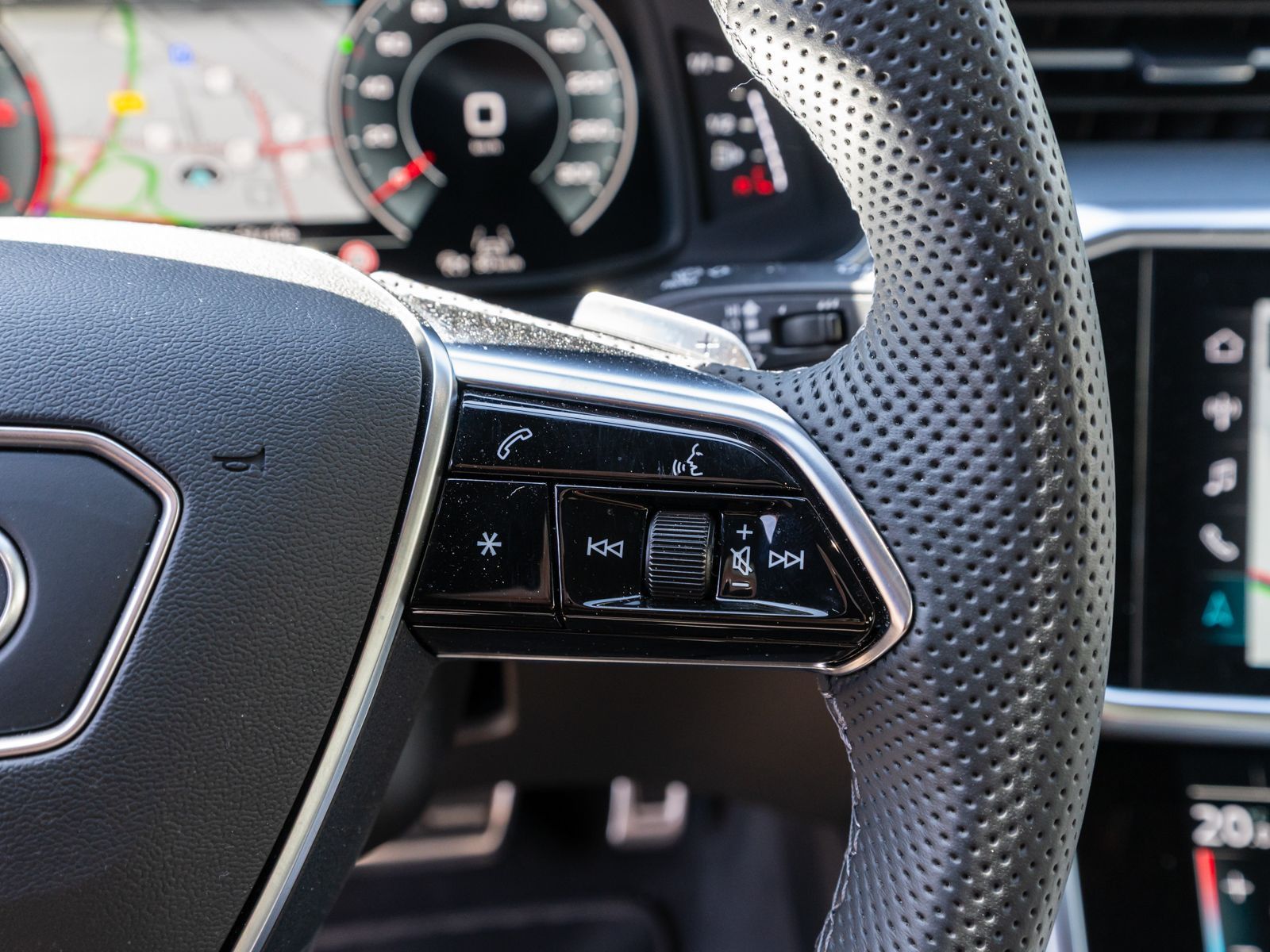 Fahrzeugabbildung Audi A6 Avant S line 40TDI quatt Stronic LED Navi B&O