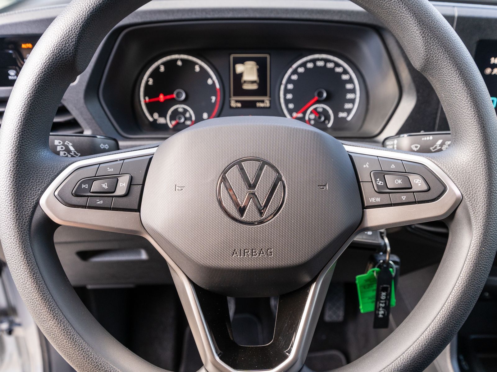 Fahrzeugabbildung Volkswagen Caddy Cargo 1.5 TSI Navi Klima PDC v+h SHZ