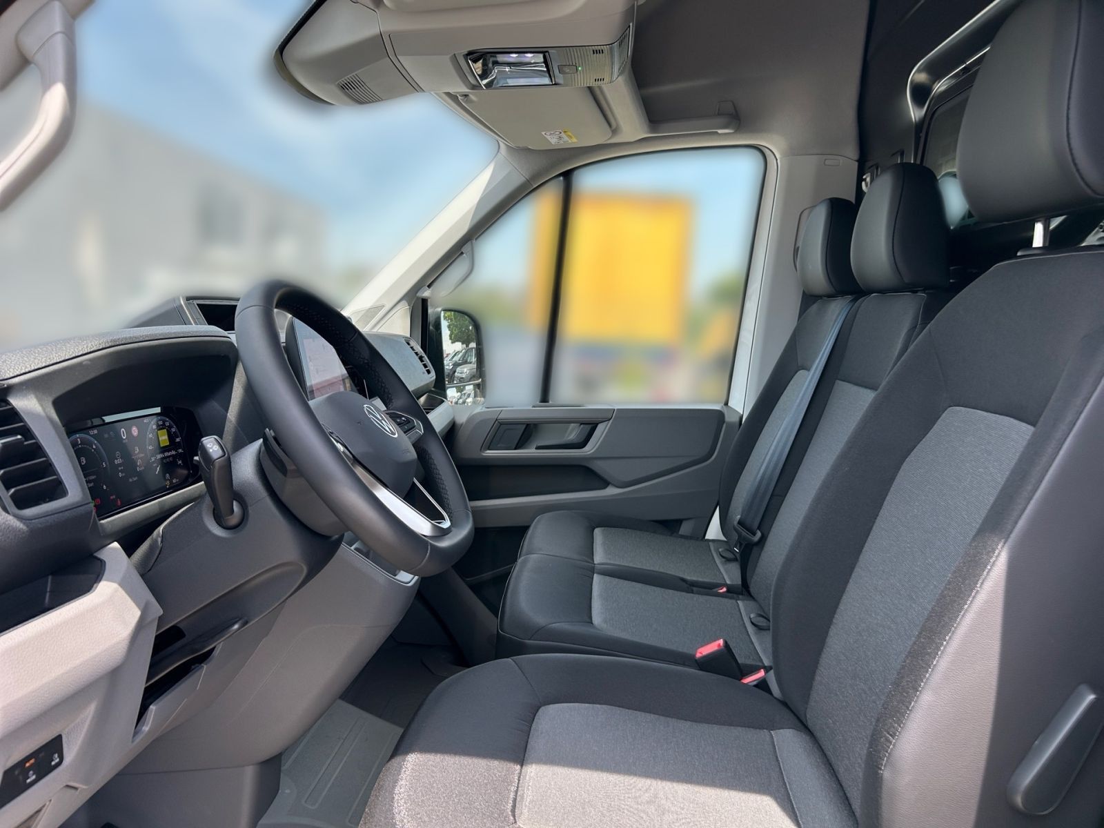 Fahrzeugabbildung Volkswagen Crafter 35 Kasten 2.0 TDI Automatik Rads. 3640mm