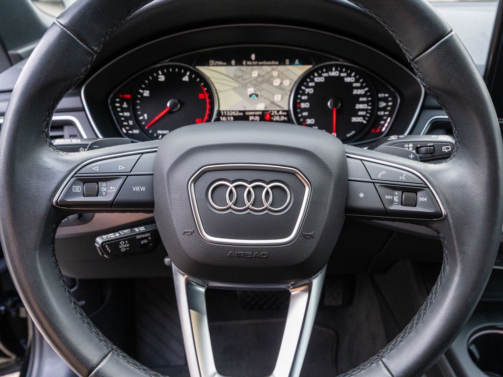 Fahrzeugabbildung Audi A4 Avant S line 50TDI quattro NAVI LED AHK ACC