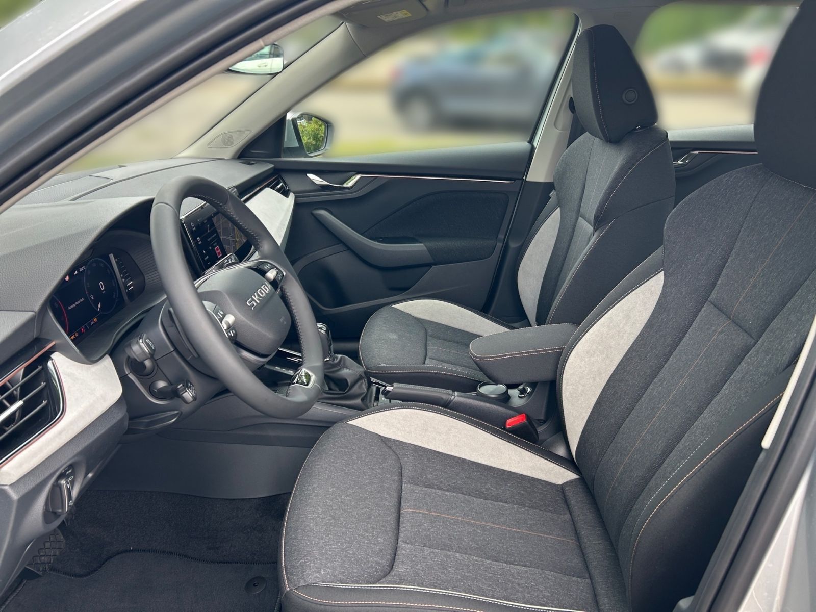 Fahrzeugabbildung SKODA Kamiq Tour 1,0 TSI 116PS DSG ACC Navi SHZ AHK