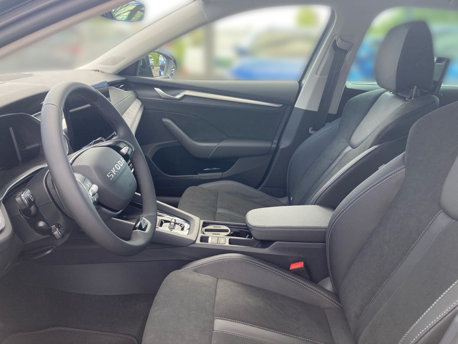 Fahrzeugabbildung SKODA Octavia Combi Balance 2,0 TDI 150PS DSG 360° AHK