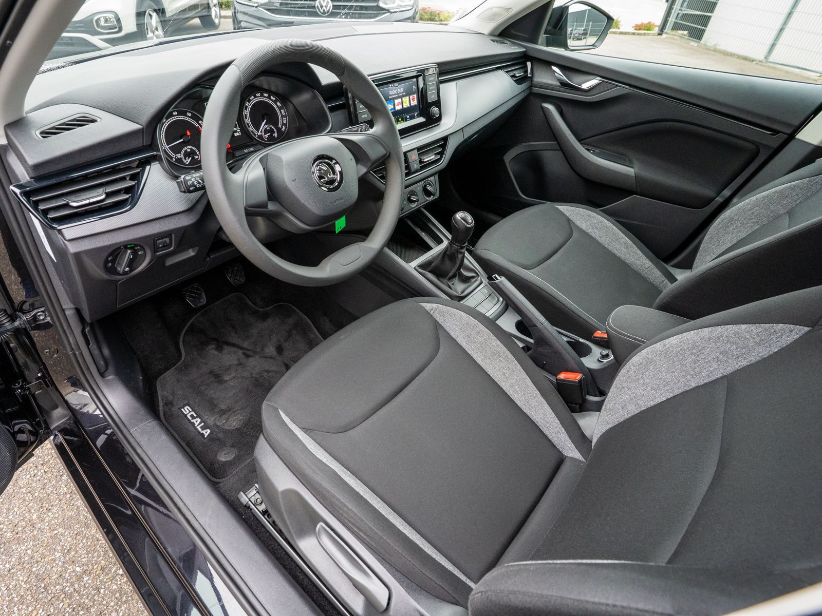 Fahrzeugabbildung SKODA Scala Active Cool Plus 1.0 TSI LED KLIMA PDC