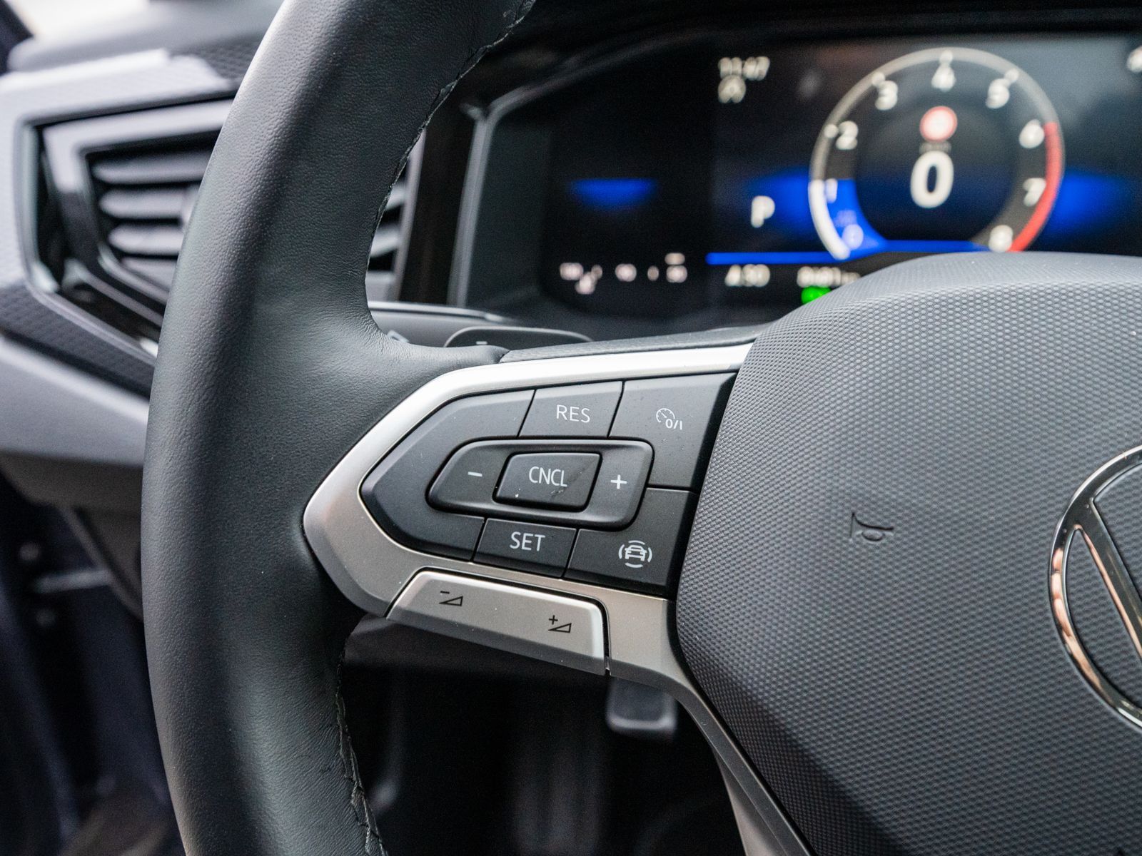 Fahrzeugabbildung Volkswagen Taigo Life 1.0 TSI DSG LED Navi PDC SHZ VC