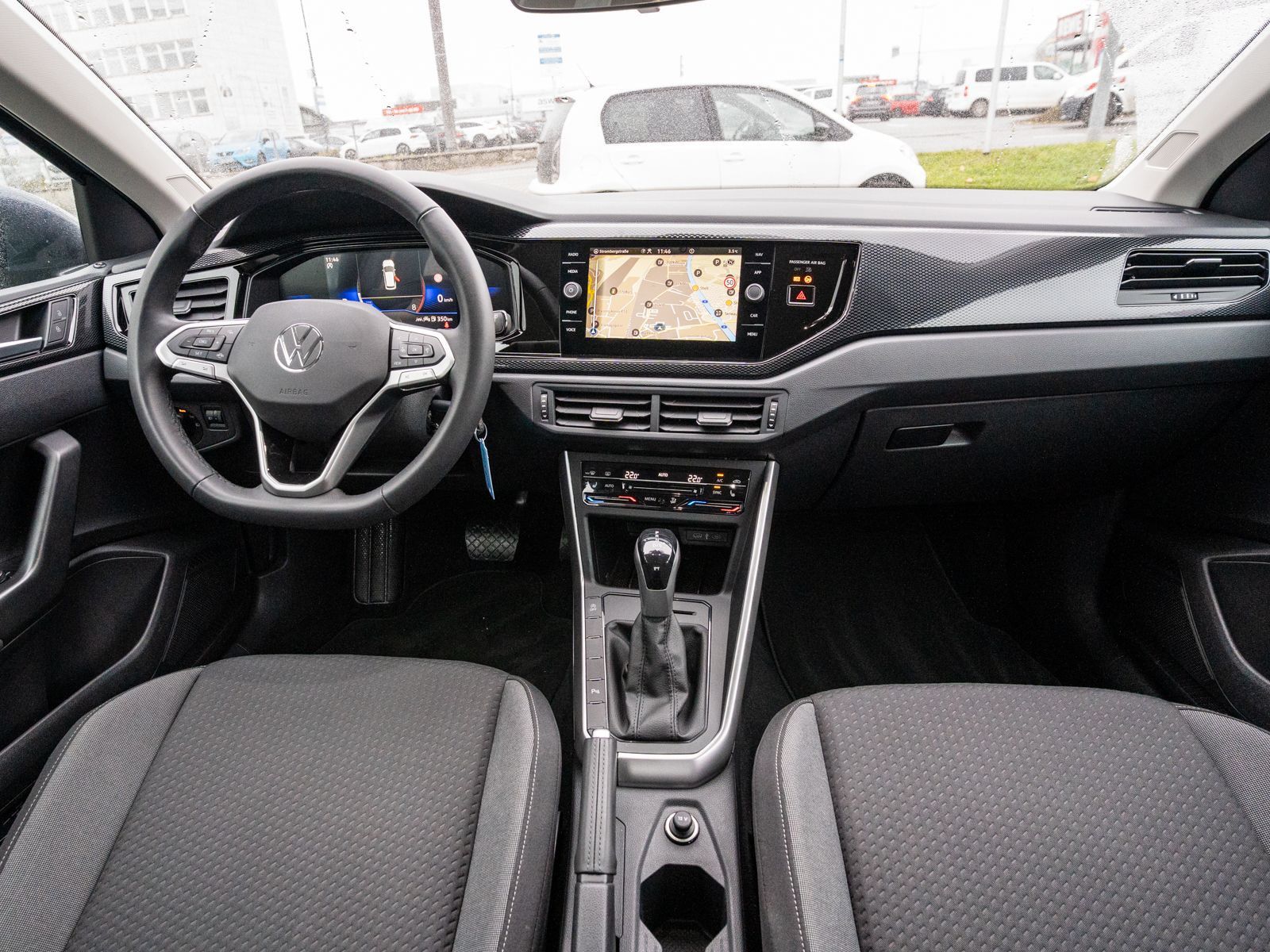 Fahrzeugabbildung Volkswagen Taigo Life 1.0 TSI DSG LED Navi PDC SHZ VC