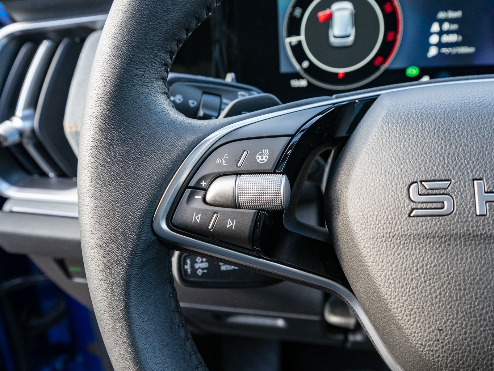 Fahrzeugabbildung SKODA Kodiaq Selection 2.0TDI 4x4 DSG LED NAV AHK PANO