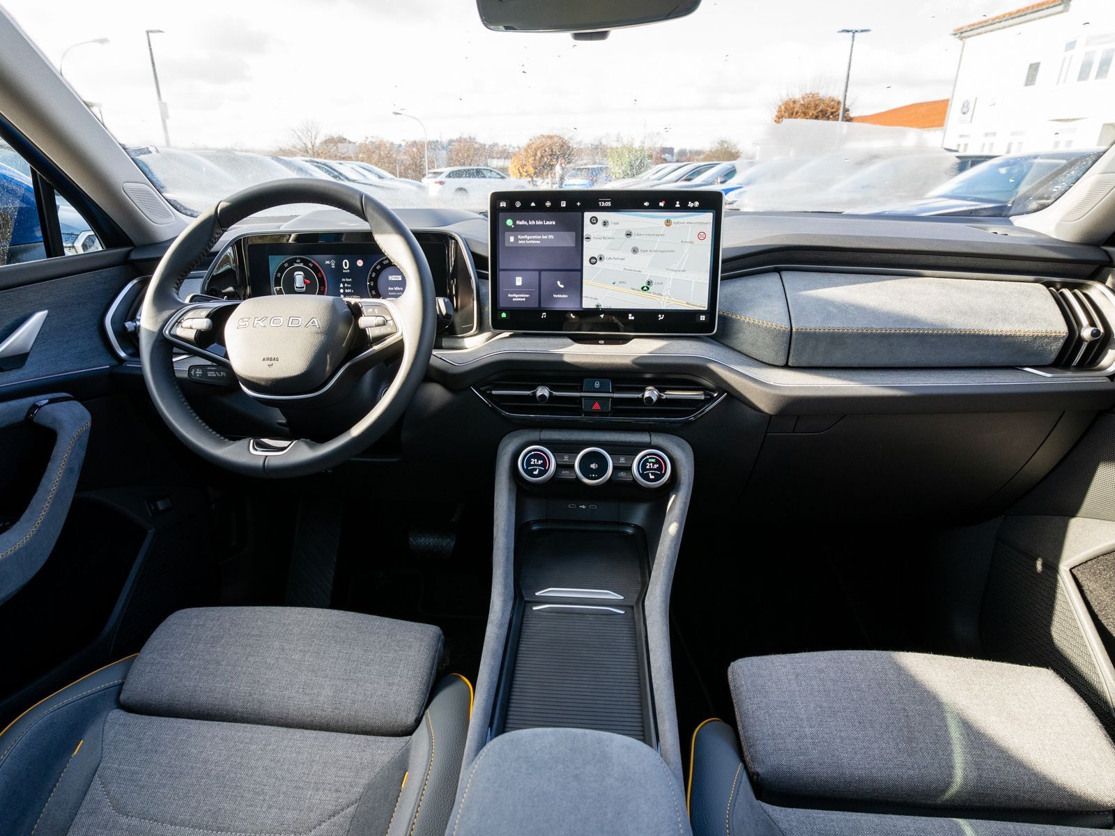 Fahrzeugabbildung SKODA Kodiaq Selection 2.0TDI 4x4 DSG LED NAV AHK PANO