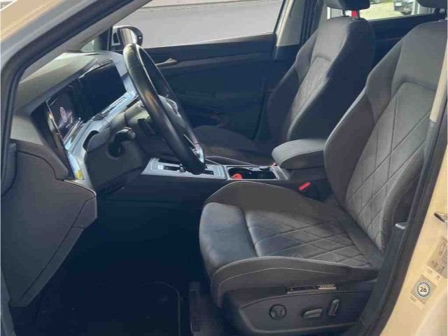 Fahrzeugabbildung Volkswagen Golf Style 1.5TSI DSG LED Navi PDC Stdhz ACC AHK