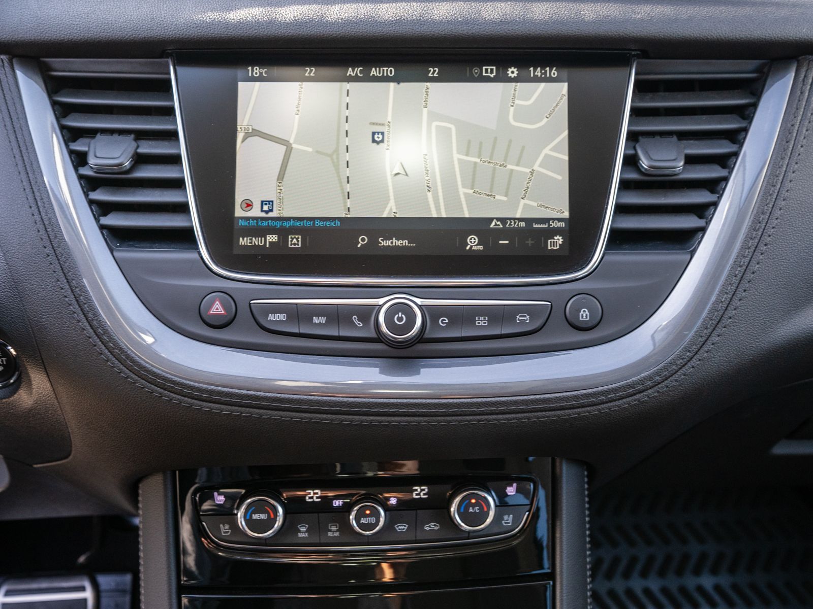 Fahrzeugabbildung Opel Grandland Ultimate 1.6 Turbo 4 Hybrid 360° LEDER