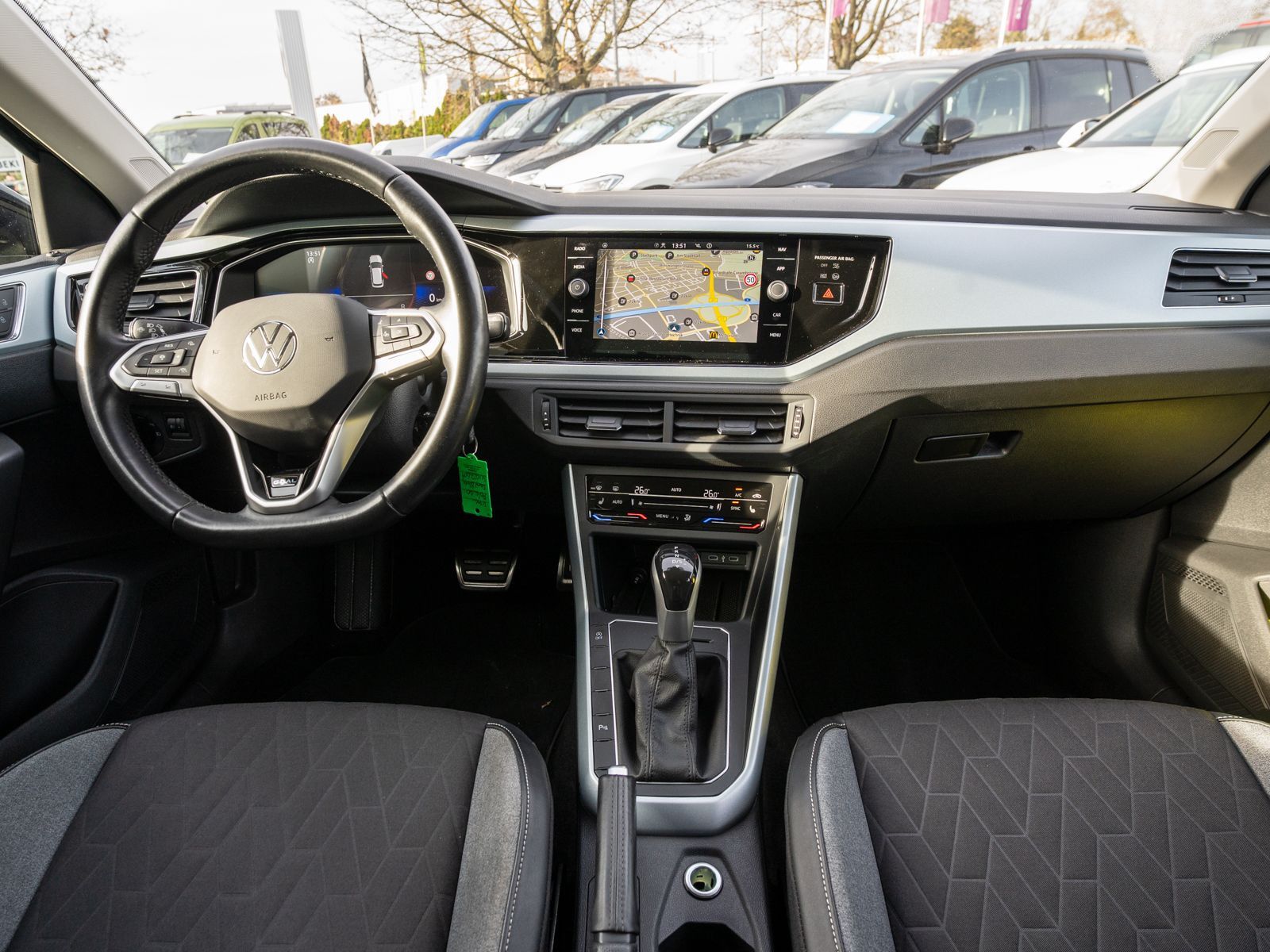 Fahrzeugabbildung Volkswagen Polo Goal 1.0 TSI DSG Navi LED RFK ACC SHZ AHK