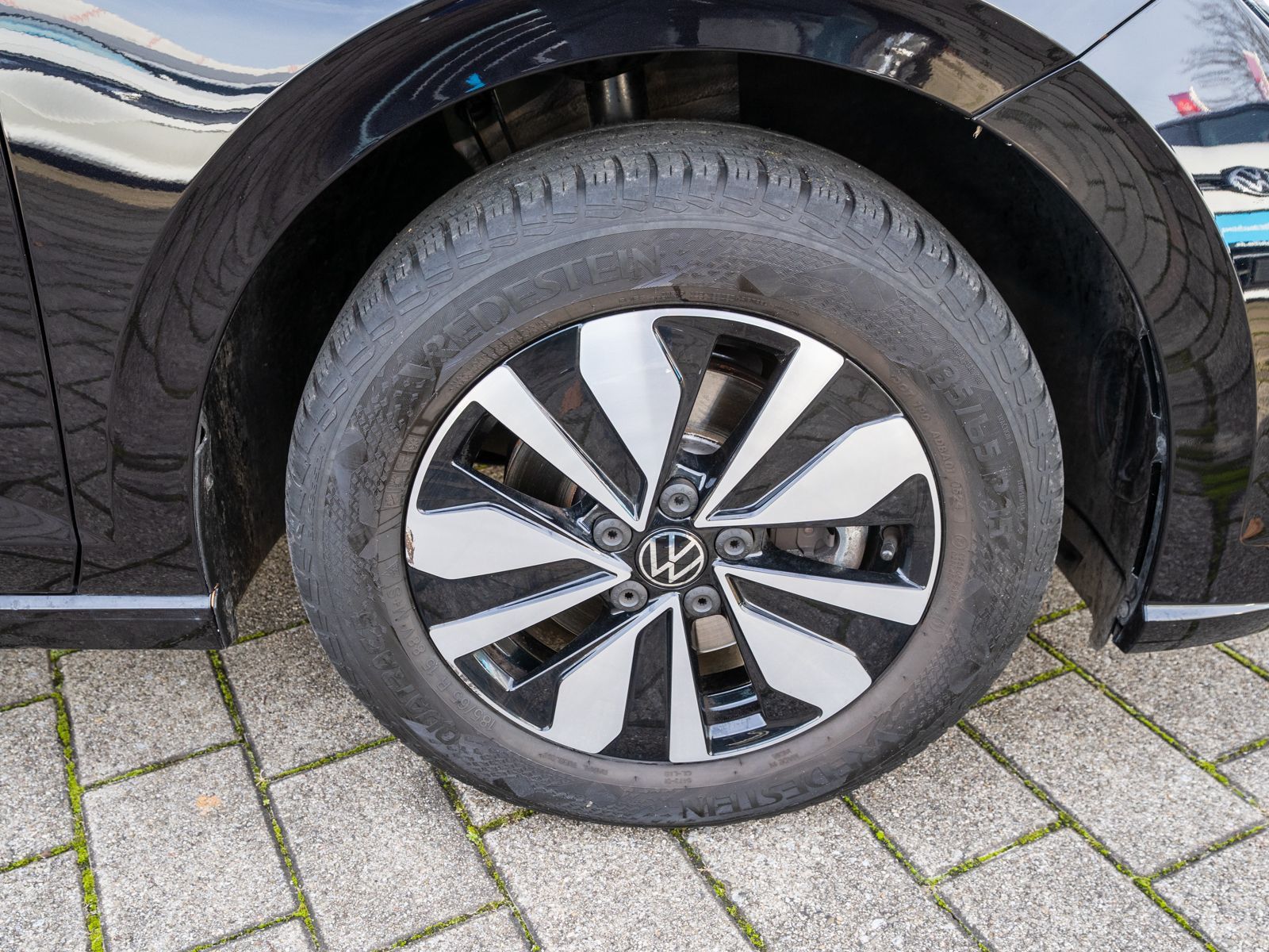 Fahrzeugabbildung Volkswagen Polo Goal 1.0 TSI DSG Navi LED RFK ACC SHZ AHK