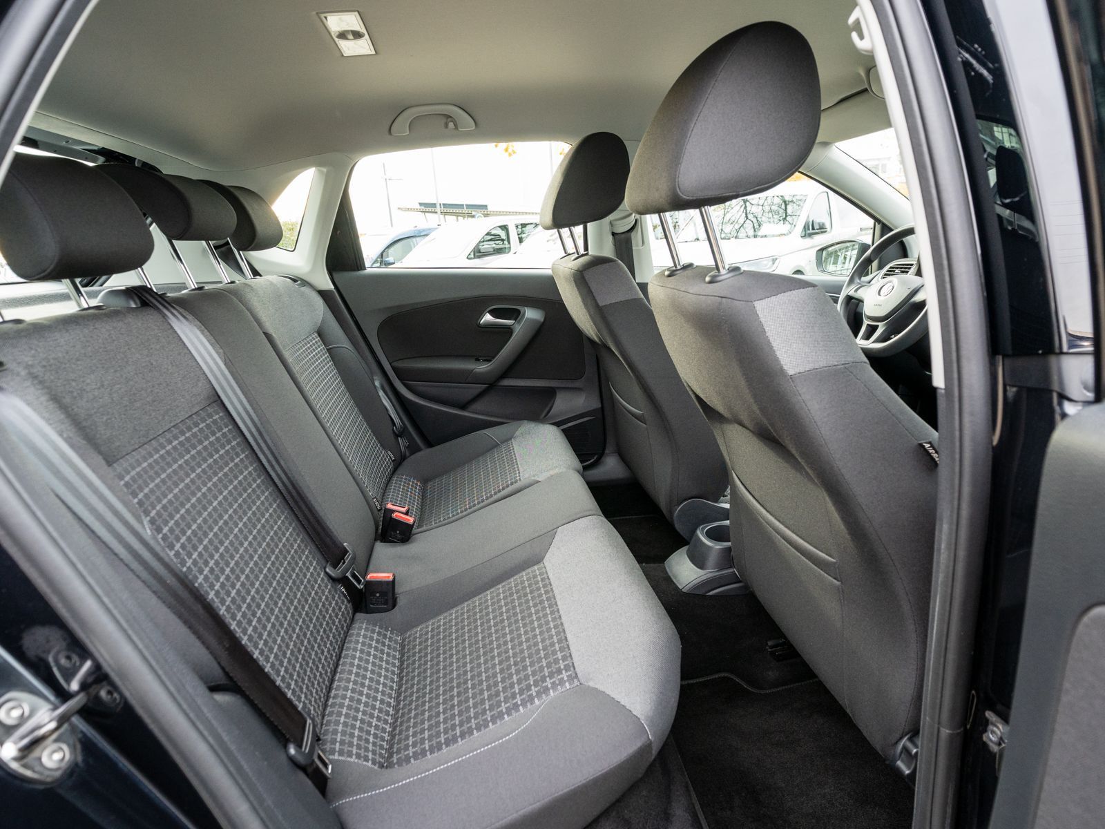 Fahrzeugabbildung Volkswagen Polo Comfortline 1.2TSI Klimaanlage Einparkhilfe