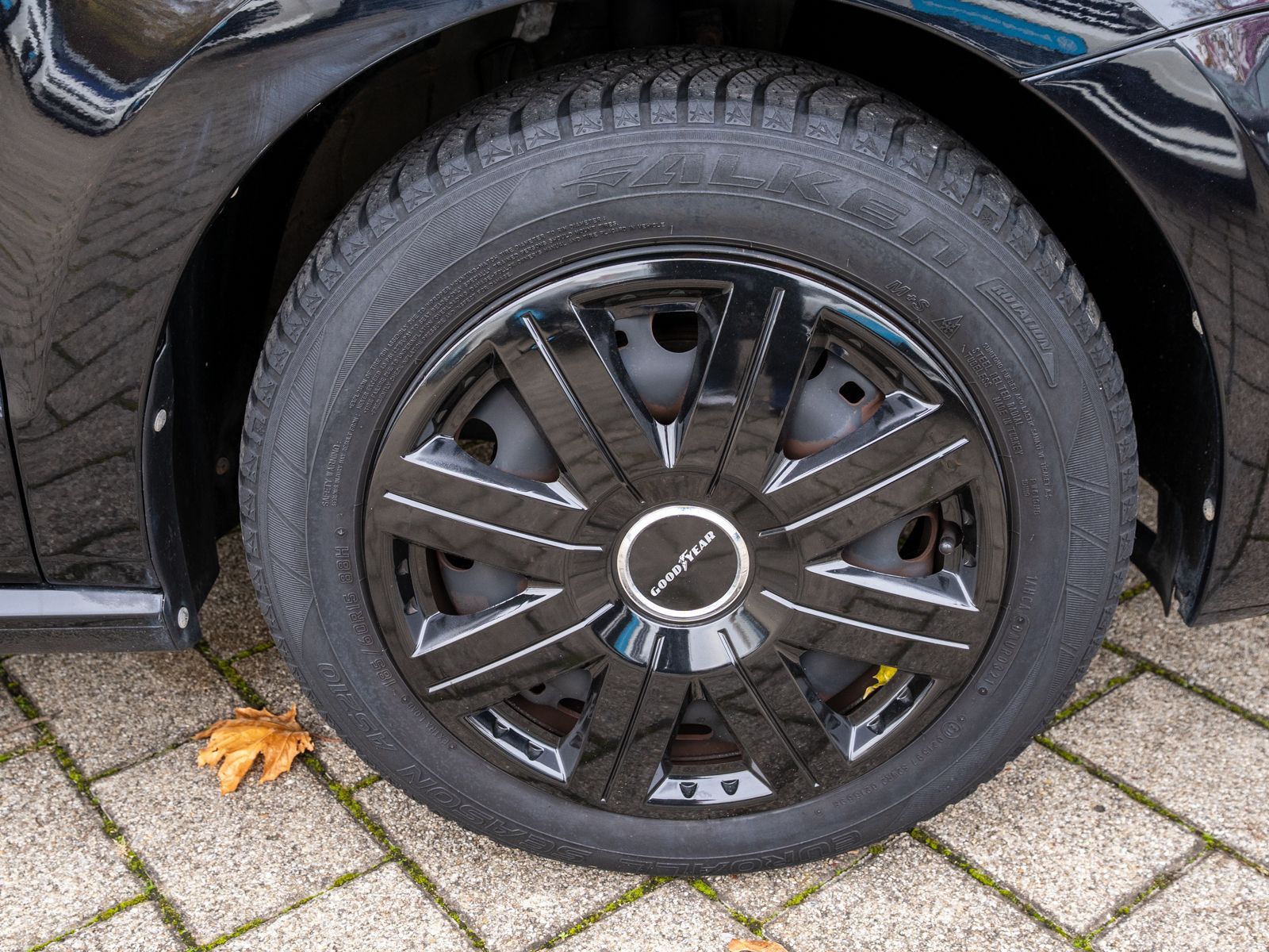 Fahrzeugabbildung Volkswagen Polo Comfortline 1.2TSI Klimaanlage Einparkhilfe