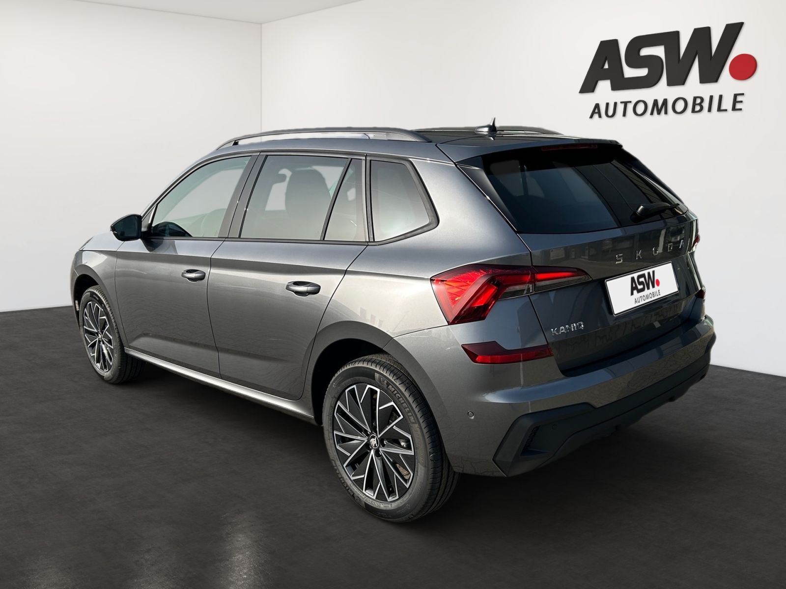 Fahrzeugabbildung SKODA Kamiq Balance 1,0 TSI 115PS DSG ACC SHZ PDC AHK