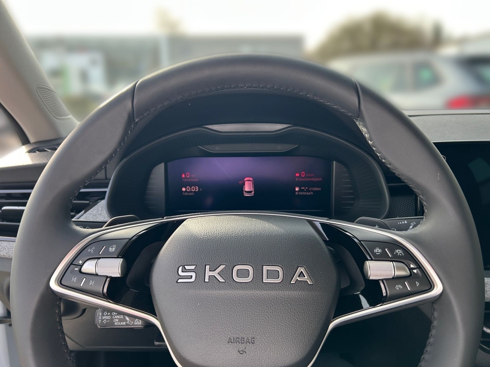 Fahrzeugabbildung SKODA Kamiq Balance 1,5 TSI 150PS DSG ACC PDC SHZ AHK