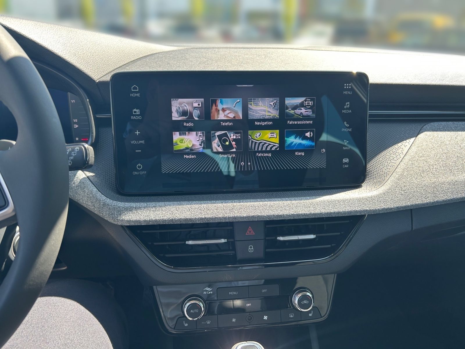 Fahrzeugabbildung SKODA Kamiq Balance 1,0 TSI 115PS DSG Kamera SHZ AHK