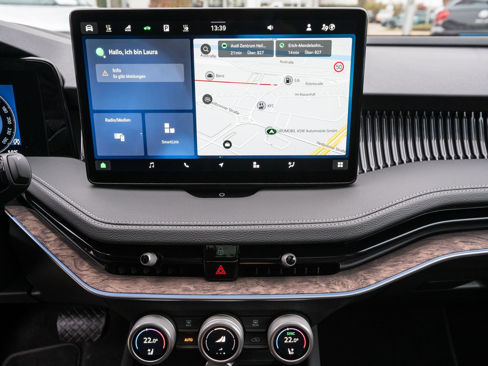 Fahrzeugabbildung SKODA Superb Combi L&K 2,0 TDI 142 kW 7-Gang-DSG 4x4