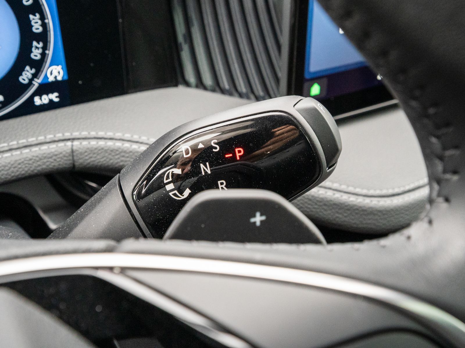 Fahrzeugabbildung SKODA Superb Combi L&K 2,0 TDI 142 kW 7-Gang-DSG 4x4