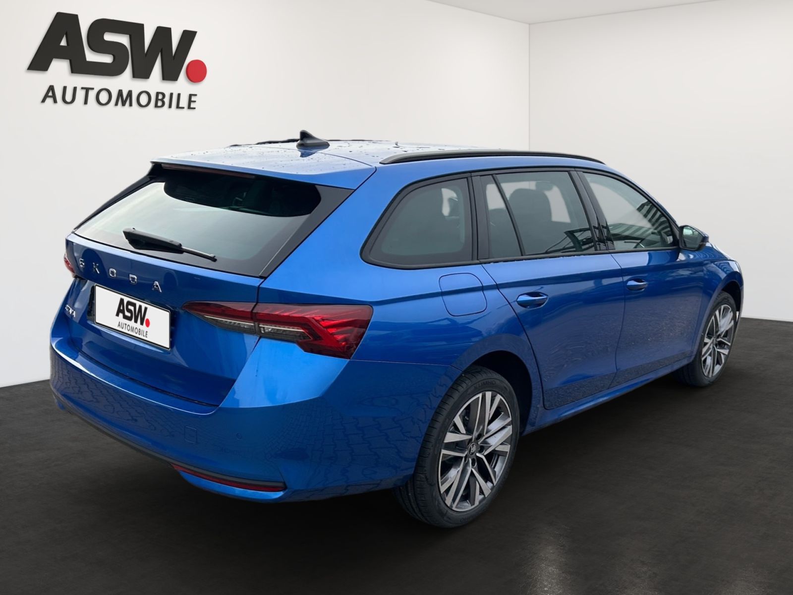 Fahrzeugabbildung SKODA Octavia Combi Balance 2,0 TDI 150PS DSG ACC AHK