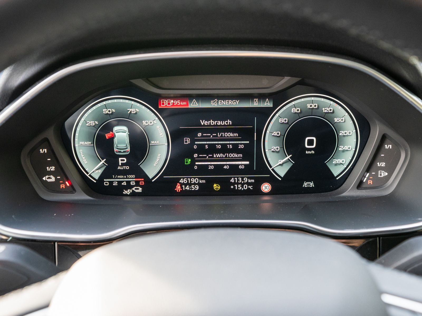 Fahrzeugabbildung Audi Q3 45TFSI e Stronic NAVI LED GRA SHZ PDC VC