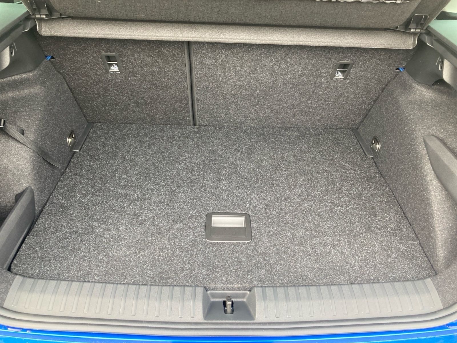 Fahrzeugabbildung SKODA Kamiq Balance 1,0 TSI 116PS DSG ACC SHZ PDC AHK