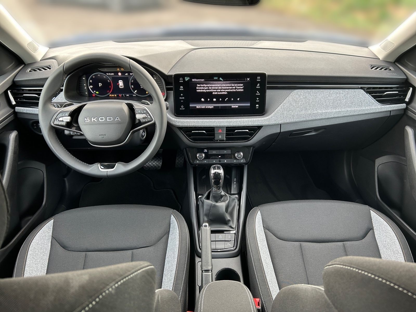 Fahrzeugabbildung SKODA Kamiq Balance 1,0 TSI 115PS DSG ACC SHZ PDC AHK