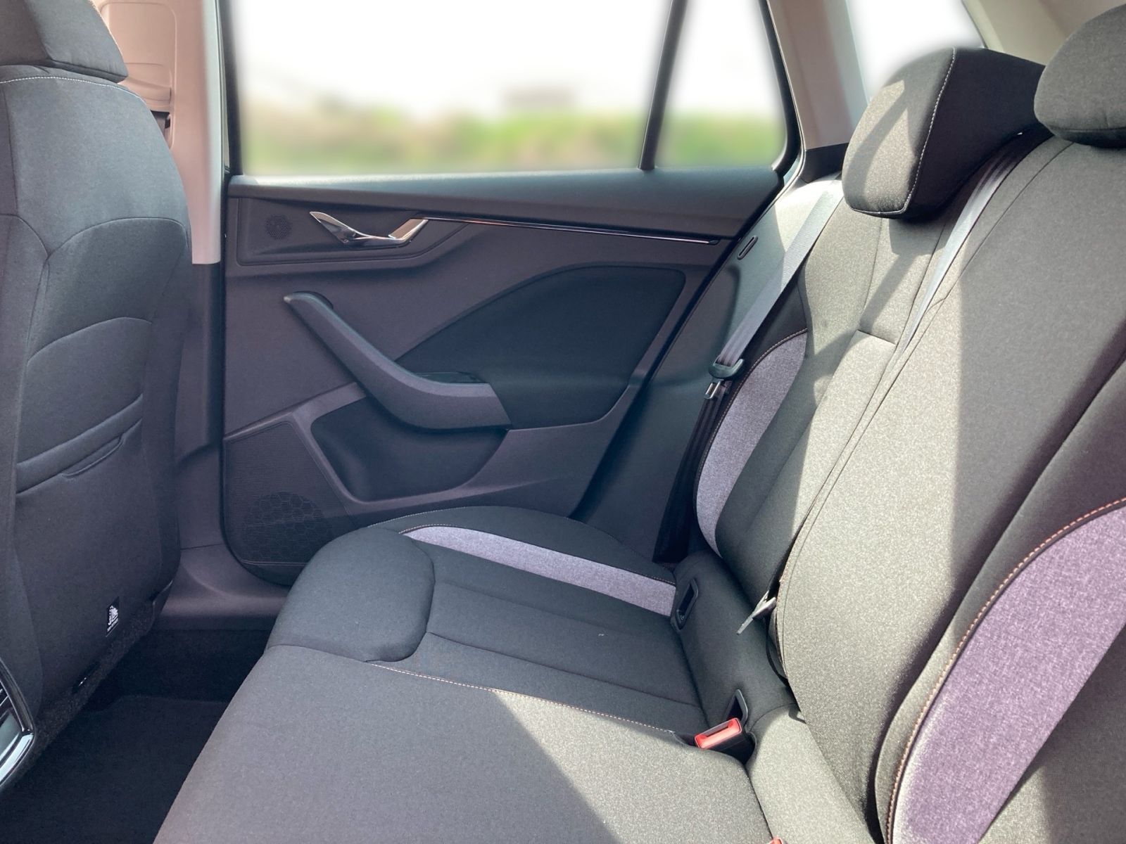 Fahrzeugabbildung SKODA Kamiq Balance 1,0 TSI 115PS DSG ACC RFK SHZ AHK