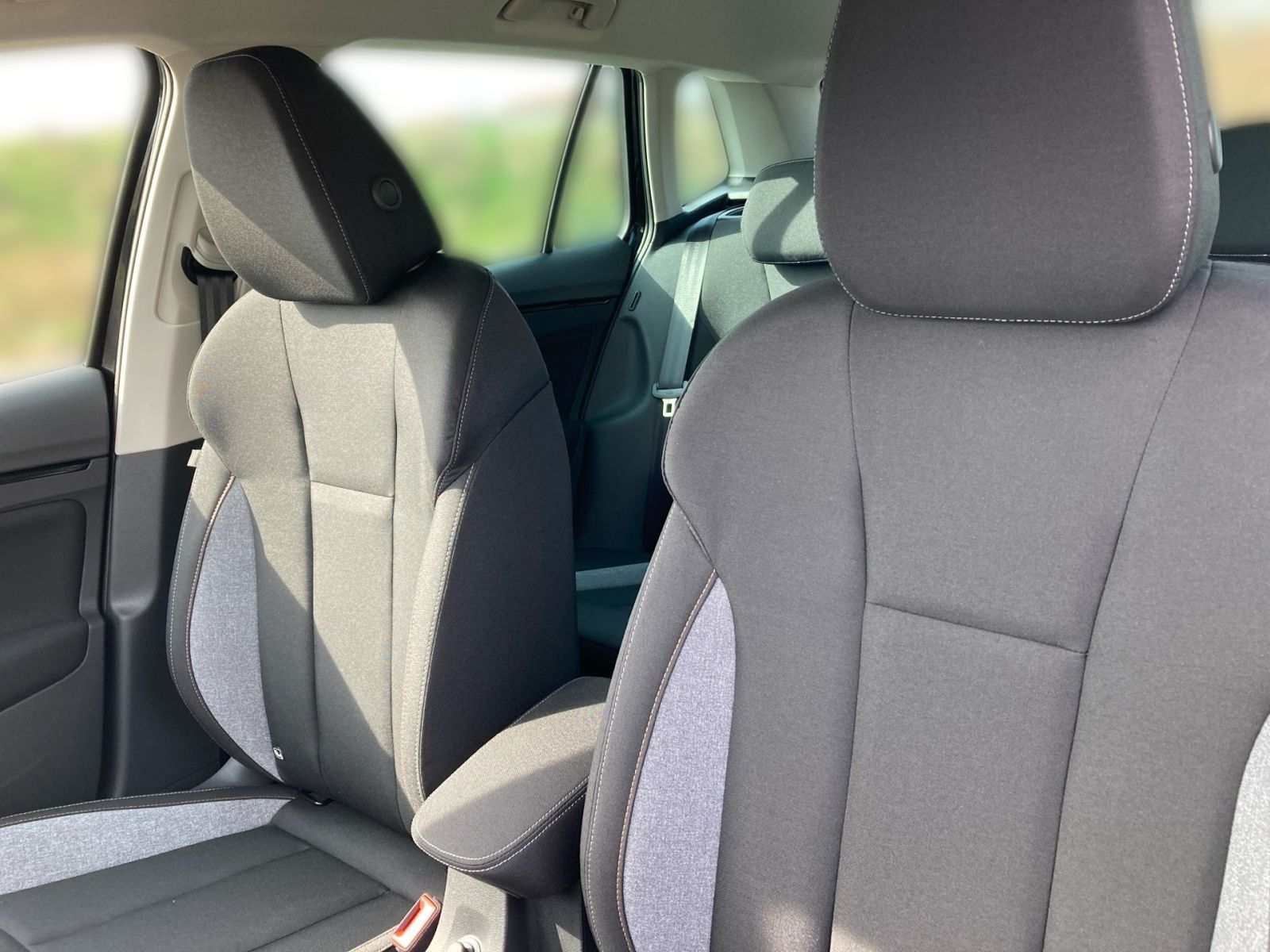 Fahrzeugabbildung SKODA Kamiq Balance 1,0 TSI 115PS DSG ACC RFK SHZ AHK