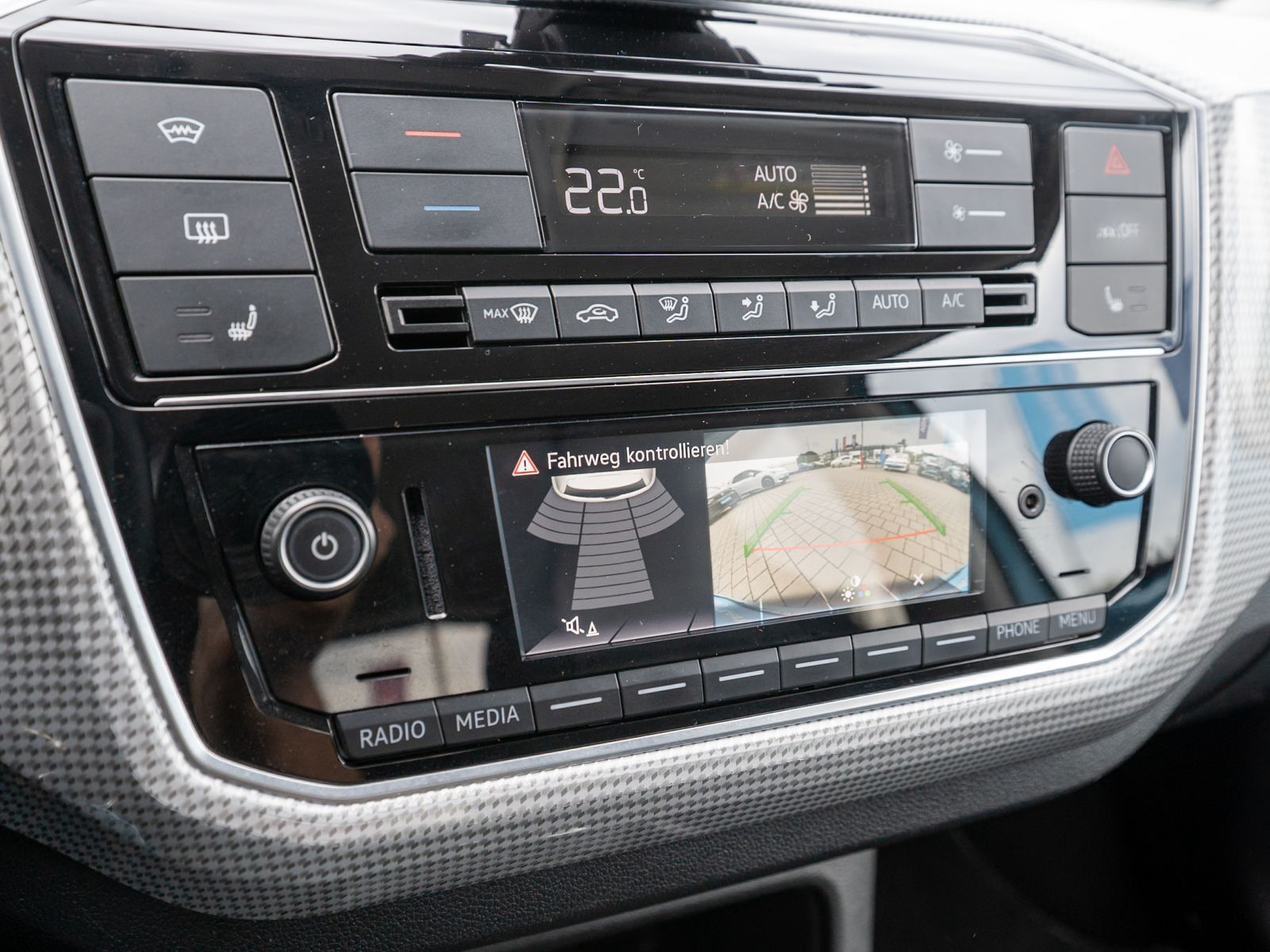 Fahrzeugabbildung Volkswagen e-up! move up! Klimaauto RFK GRA PDC SHZ CCS