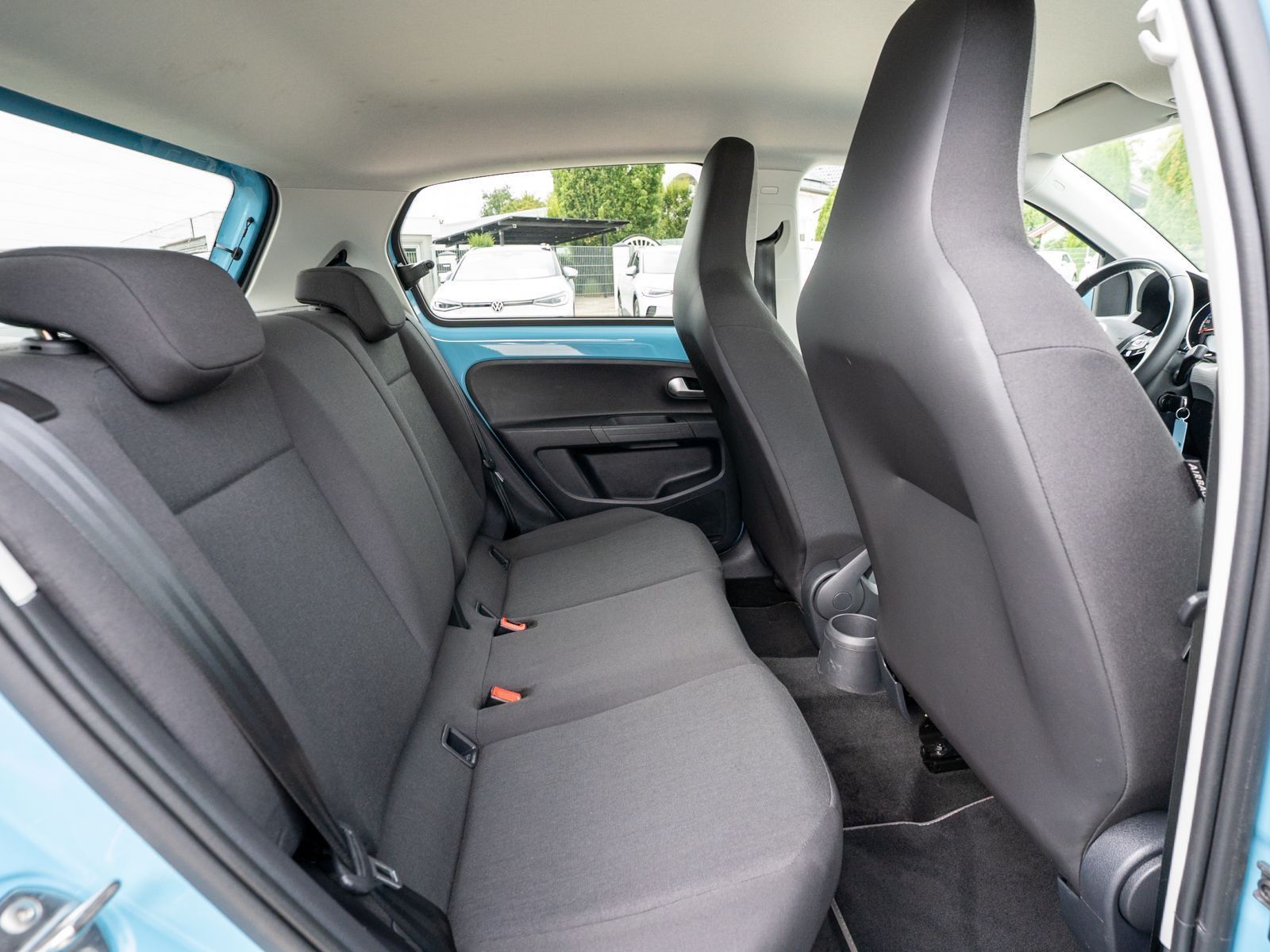 Fahrzeugabbildung Volkswagen e-up! move up! Klimaauto RFK GRA PDC SHZ CCS