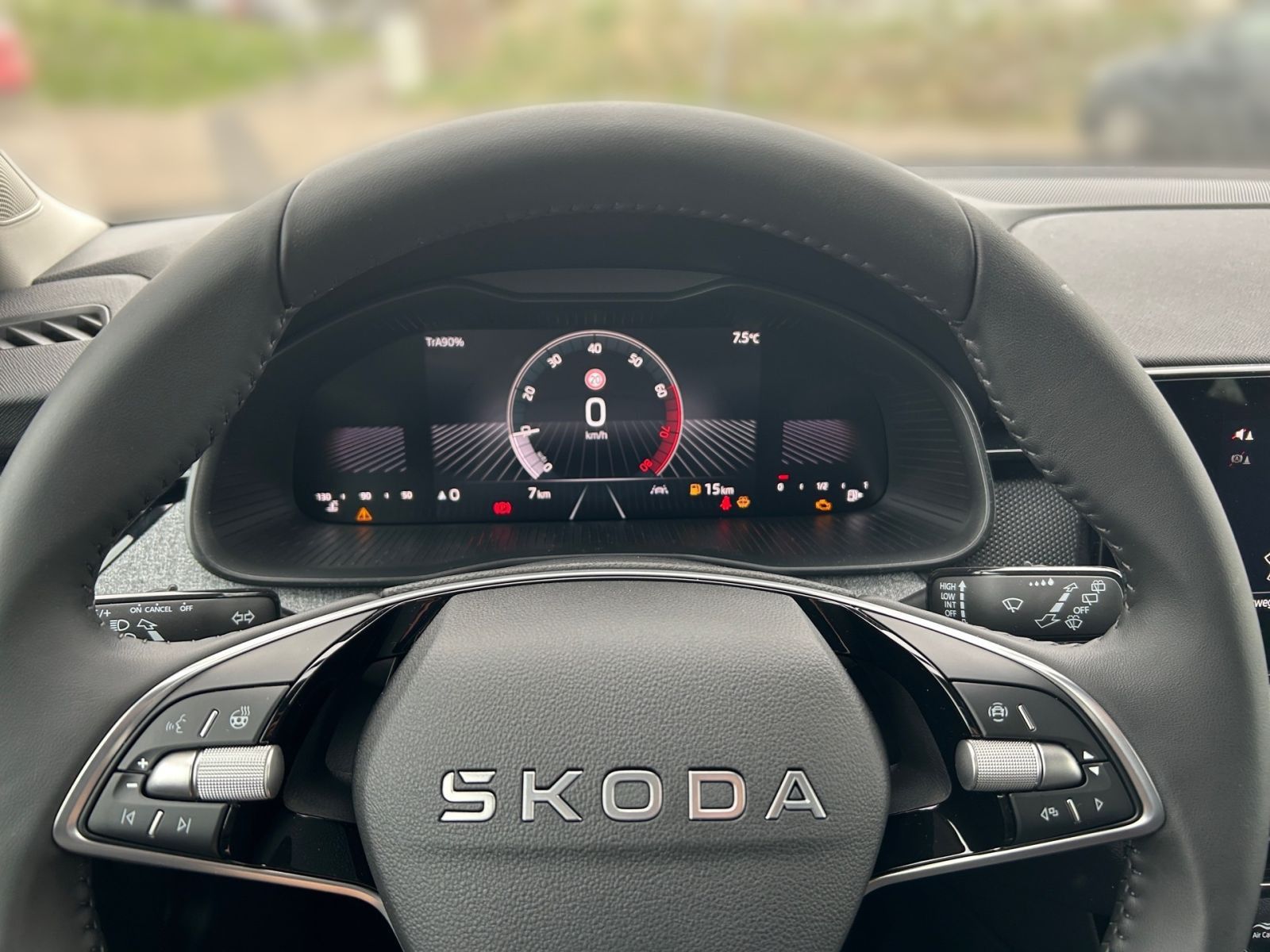 Fahrzeugabbildung SKODA Kamiq Balance 1,0 TSI 95PS SHZ PDC Kamera Kessy