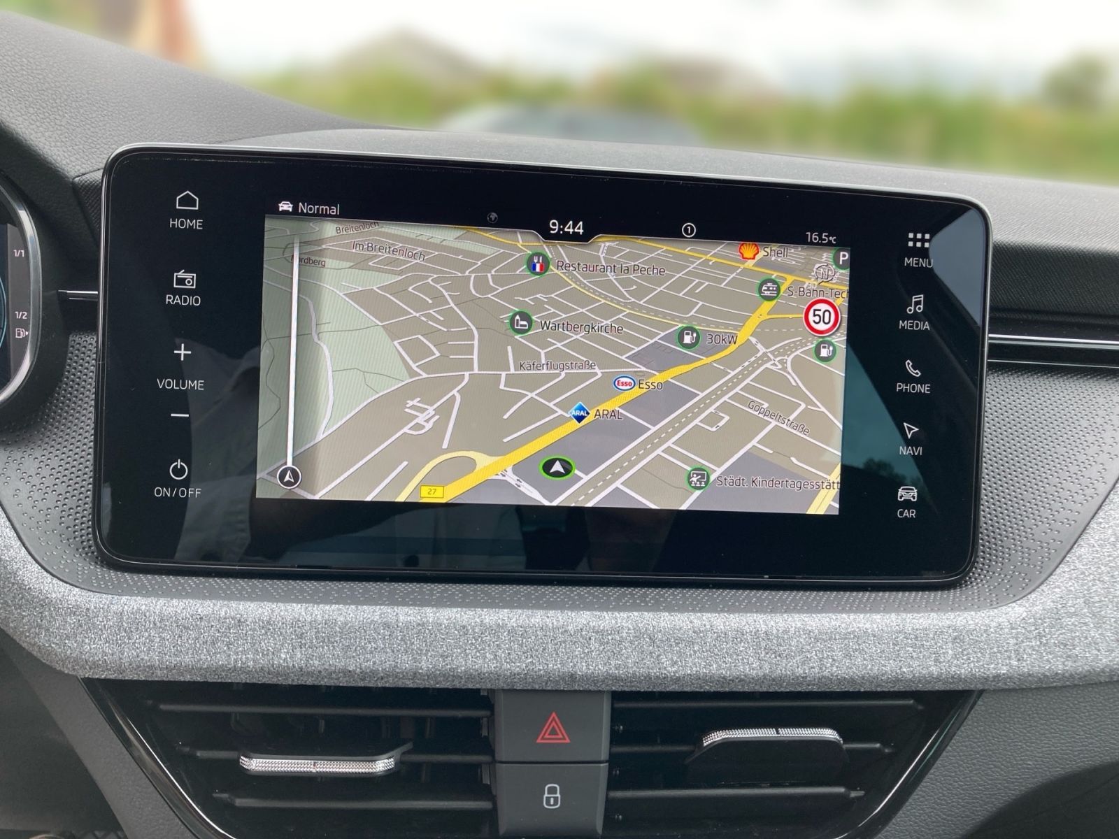 Fahrzeugabbildung SKODA Kamiq Balance 1,0 TSI 115PS DSG ACC SHZ PDC AHK