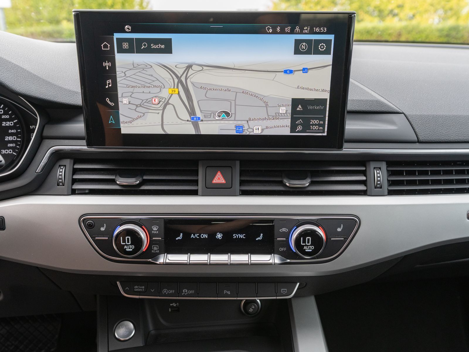 Fahrzeugabbildung Audi A4 Avant 40TDI quattro Stronic NAVI LED PDC SHZ