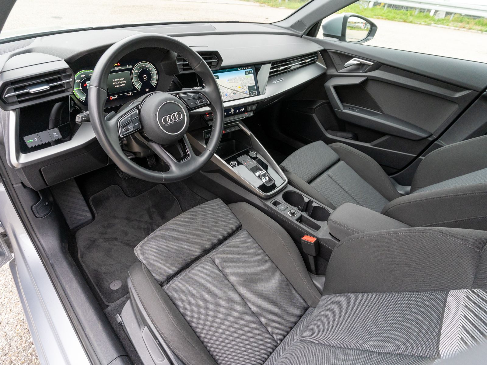 Fahrzeugabbildung Audi A3 Sportback 40TFSI e Stronic NAVI LED ACC VC