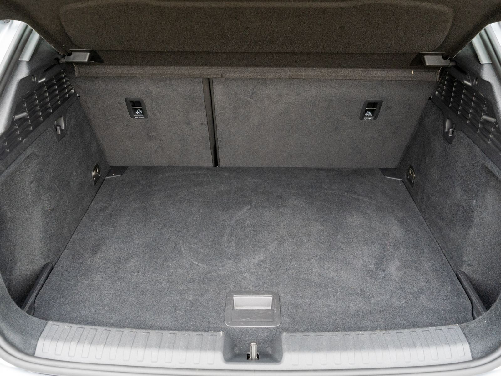 Fahrzeugabbildung Audi A3 Sportback 40TFSI e Stronic NAVI LED ACC VC