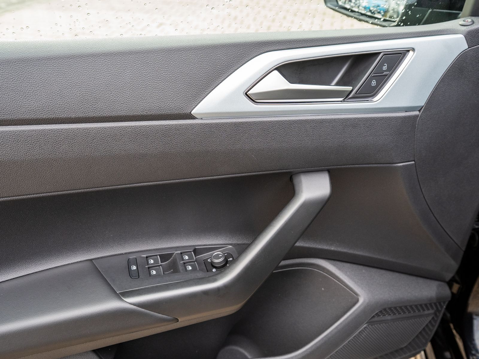 Fahrzeugabbildung Volkswagen Polo Goal 1.0TSI DSG LED Navi RFK SHZ ACC VC AHK