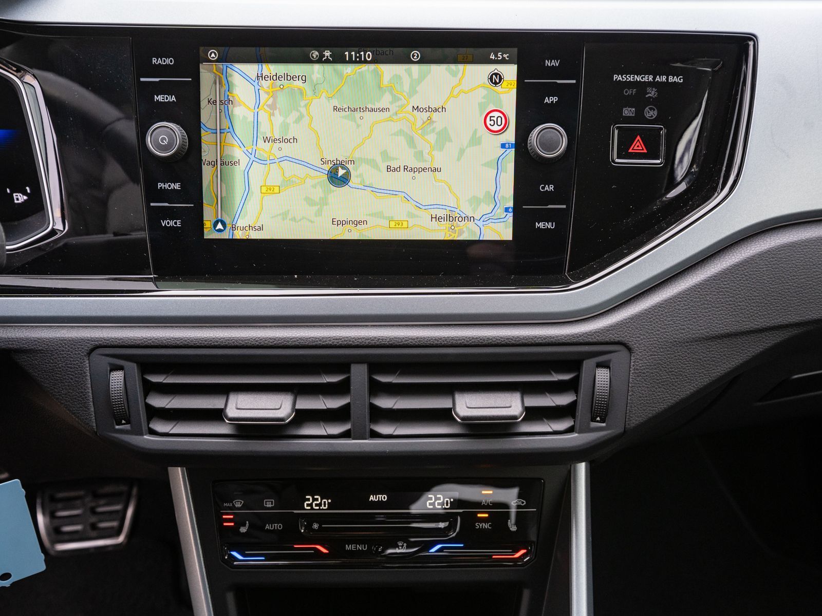 Fahrzeugabbildung Volkswagen Polo Goal 1.0TSI DSG LED Navi RFK SHZ ACC VC AHK