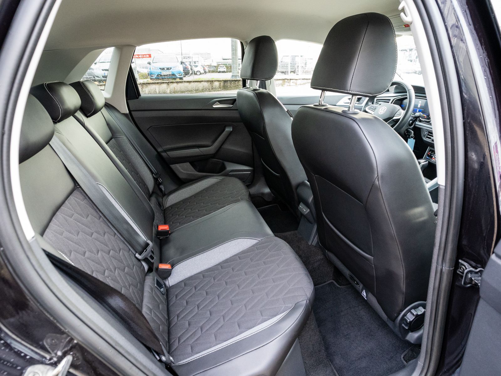 Fahrzeugabbildung Volkswagen Polo Goal 1.0TSI DSG LED Navi RFK SHZ ACC VC AHK