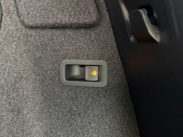 Fahrzeugabbildung SKODA Karoq Balance 1,5 TSI 150PS DSG ACC PDC SHZ AHK