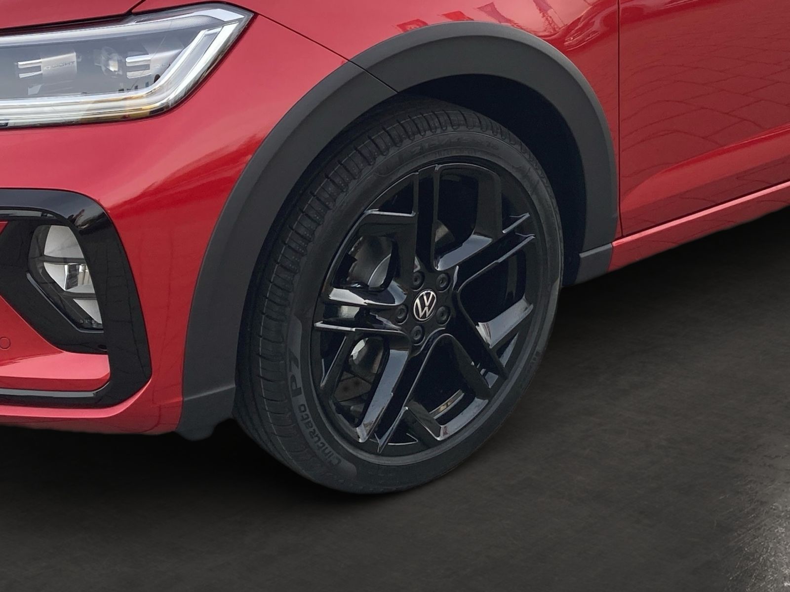 Fahrzeugabbildung Volkswagen Taigo R-Line 1,0 l TSI 116 PS DSG Navi Kamera IQ