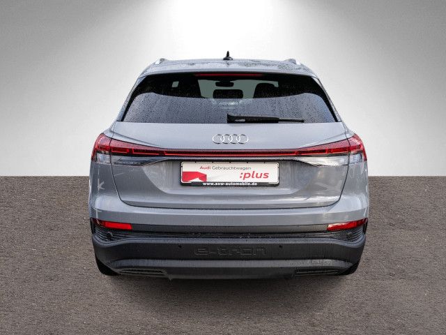 Fahrzeugabbildung Audi Q4 45 e-tron S line NAVI LED PANO RFK ACC SHZ