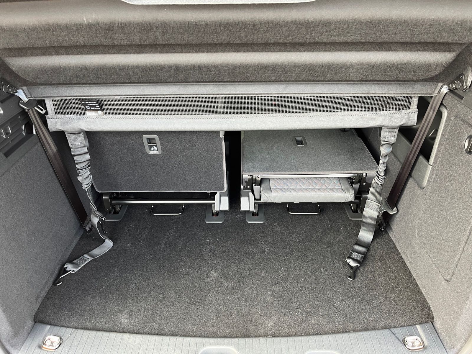 Fahrzeugabbildung Volkswagen Caddy Maxi ENERGY 7-Sitzer 1.5 115 PS TSI DSG