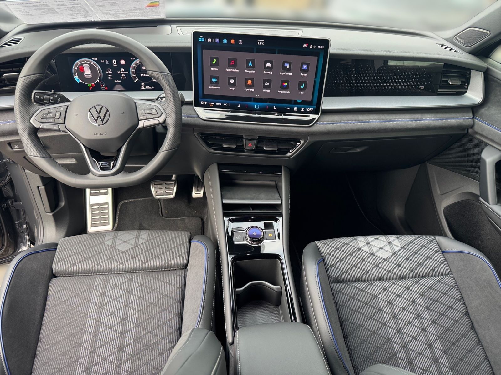 Fahrzeugabbildung Volkswagen Tayron R-Line 2.0 TSI 4MOTION DSG AHK "IQ.Light"